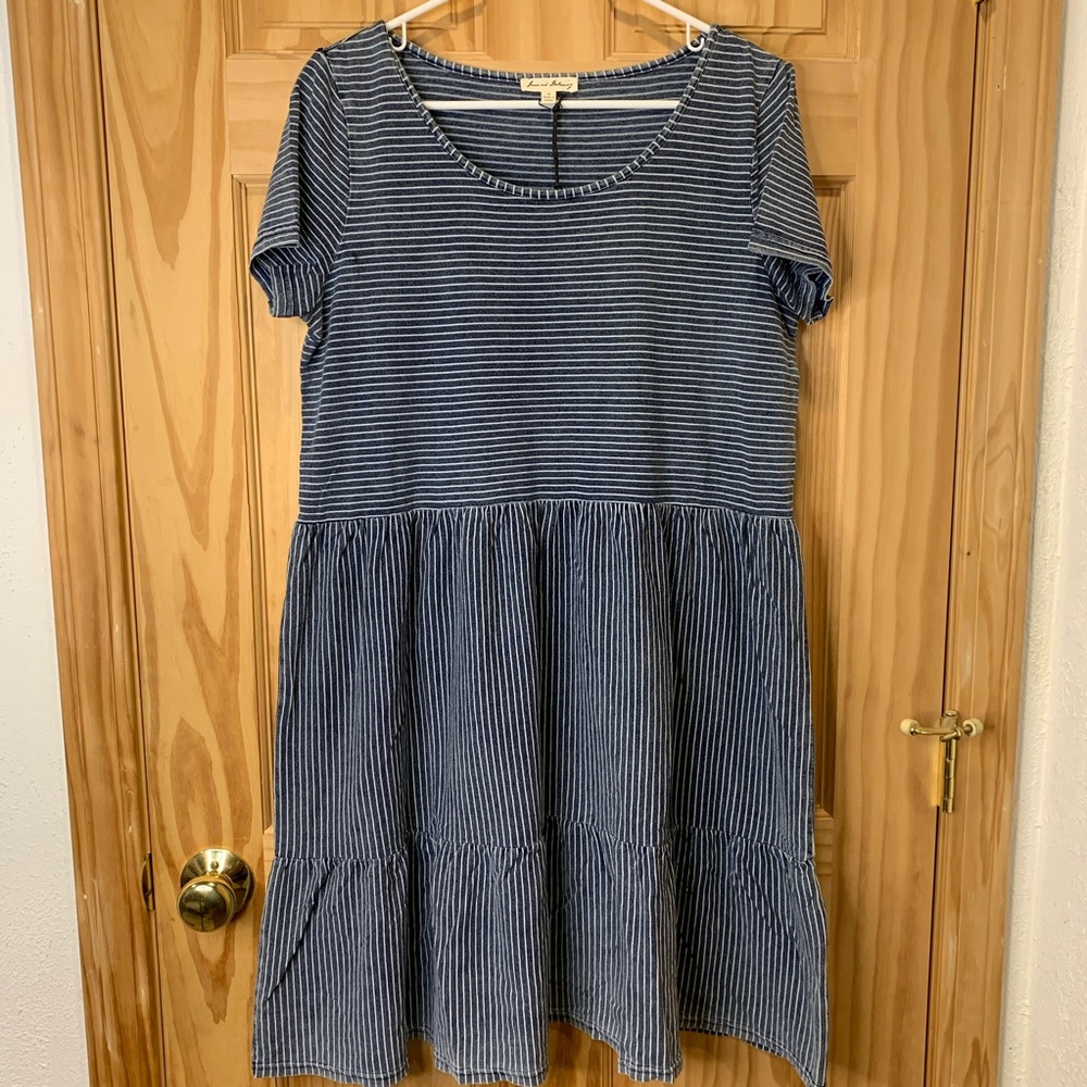 Jane and Delancey stripper short sleeve dress NWT